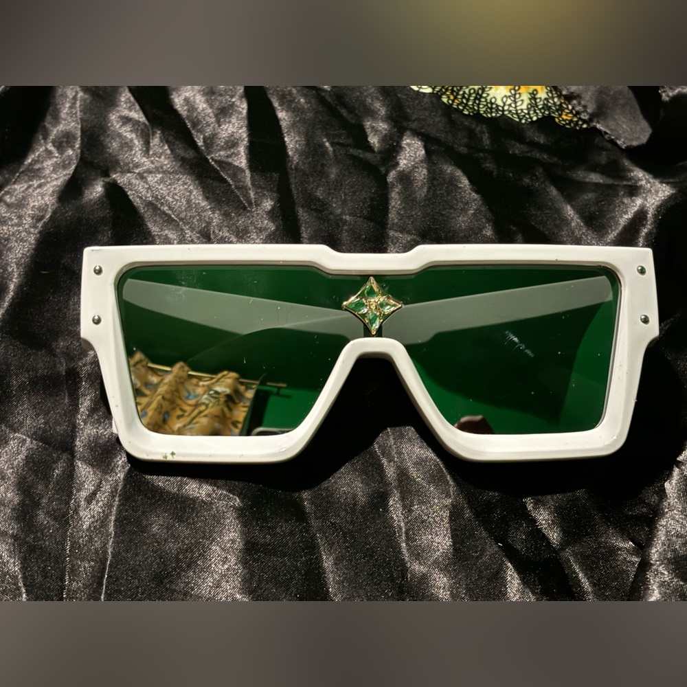 White sunglasses
